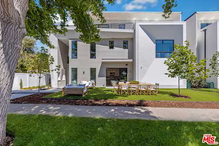 3224 S Barrington Ave Los Angeles, CA 90066