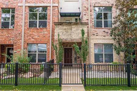 614 E 1st Street Fort Worth, TX 76102