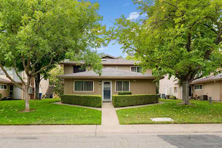 5145 Connecticut Drive #2 Sacramento, CA 95841
