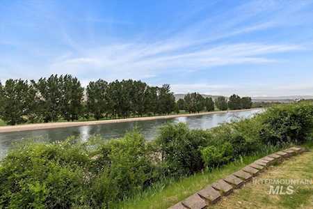 5110 S Surprise Way #205 Boise, ID 83716