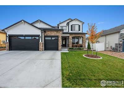 803 Shirttail Peak Dr Windsor, CO 80550