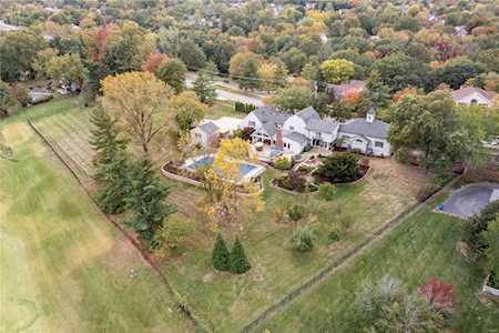 2654 Valley Rd Wildwood, MO 63005