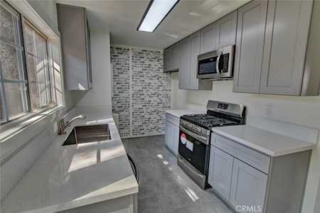 8482 Benjamin Dr #10 Huntington Beach, CA 92647