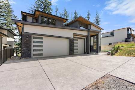 5494 Crimson Ridge Chilliwack, BC V2R 6H7