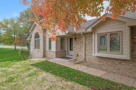 4186 Starbridge Court Eagan, MN 55122