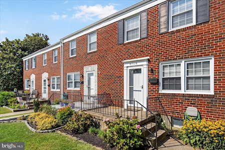 8718 Cimarron Circle Parkville, MD 21234