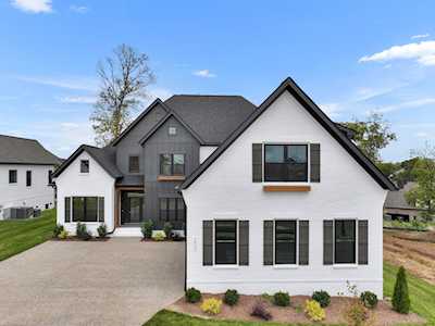 1417 Round Hill Ln Spring Hill, TN 37174