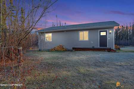 4985 N Edenfield Rd Wasilla, AK 99623