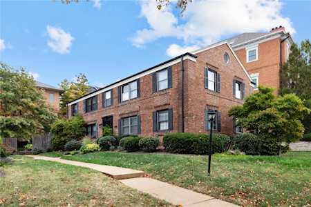 31 Topton Way St Louis, MO 63105