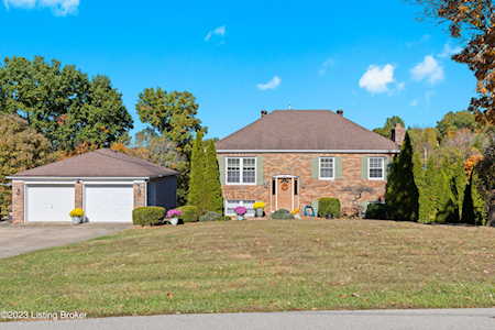 221 Edna Lee Ln Shepherdsville, KY 40165