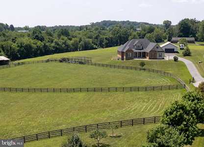 505 S Bend Ct Westminster, MD 21157