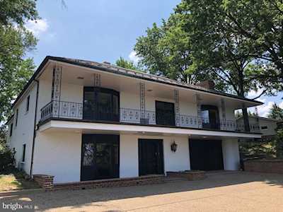 504 Indiana Ave Lemoyne, PA 17043