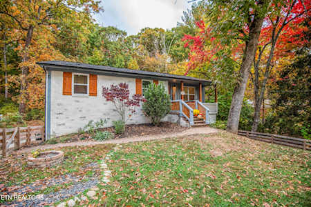 4421 Fulton Dr Knoxville, TN 37918