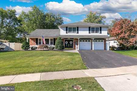 214 Forrest Dr Turnersville, NJ 08012