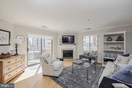 1050 N Stuart St N #418 Arlington, VA 22201