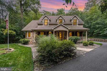1725 Kleinfeltersville Rd Stevens, PA 17578