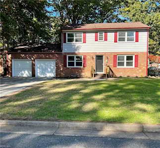 175 Queensbury Ct Newport News, VA 23608