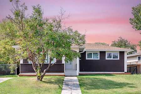 1103 Lake Huron Crescent SE Calgary, AB T2J 3E8