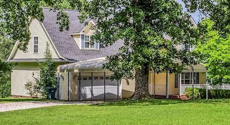 170 Baggett Ln Dickson, TN 37055