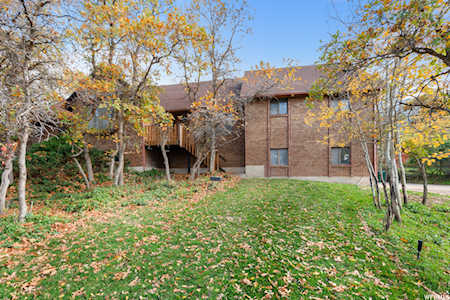 12 Mountain Wood Ln Sandy, UT 84092