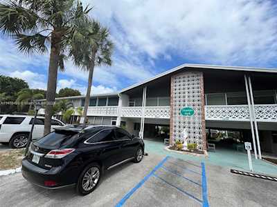 2151 NE 42nd Ct #132 Lighthouse Point, FL 33064