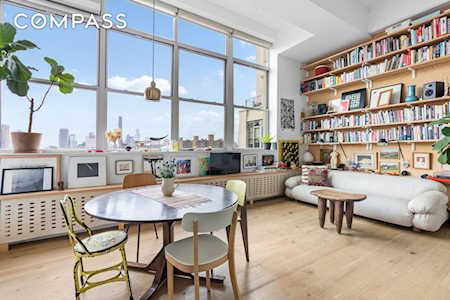 970 Kent Ave #710 Brooklyn, NY 11205