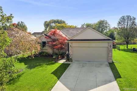52104 Defever Ln Chesterfield, MI 48047