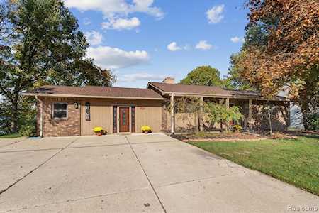 47930 W Huron River Dr Van Buren Twp, MI 48111