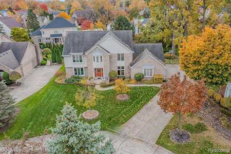 37031 Aldgate Ct Farmington Hills, MI 48335