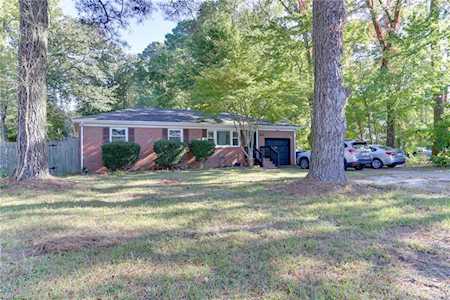 2716 Cedar Rd Chesapeake, VA 23323