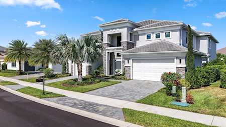 2725 NW 69th Street Boca Raton, FL 33496