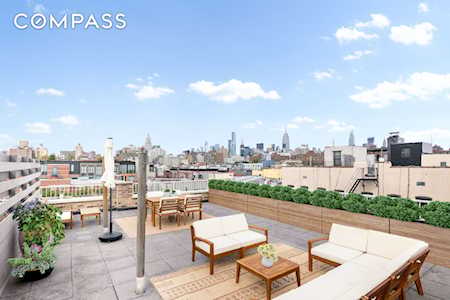 525 E 11th St #PHB New York, NY 10009