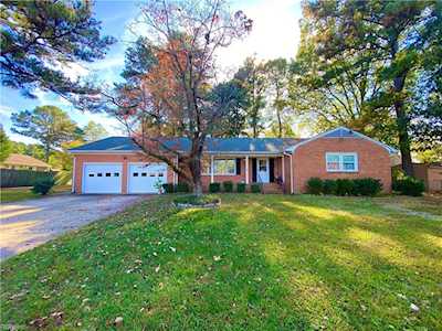 122 Traverse Rd Newport News, VA 23601