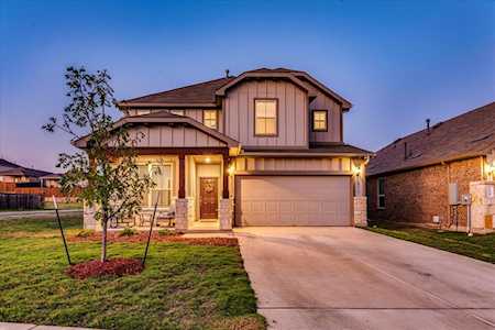 211 Purple Heart DR Buda, TX 78610