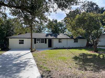 4735 Easton St Lake Wales, FL 33859