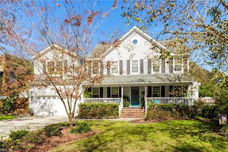 2152 Tall Pines Bend Virginia Beach, VA 23456