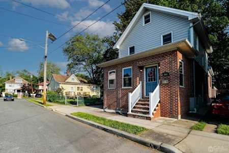 141 Valentine Place Woodbridge Proper, NJ 07095