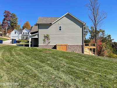 8132 Chapel Hill Ln Knoxville, TN 37938