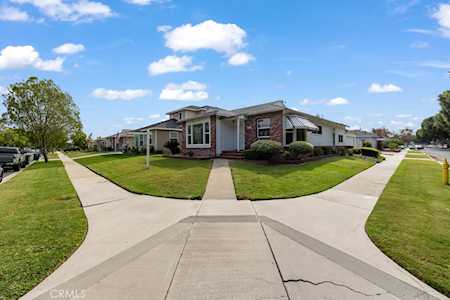 5902 Loomis St Lakewood, CA 90713