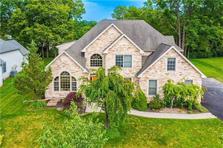 1337 Cornell Rd Allentown, PA 18104