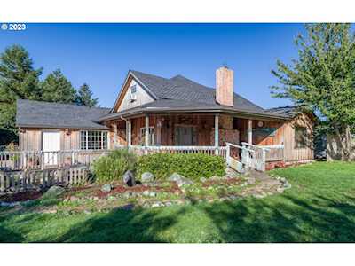 97932 W Benham LN Brookings, OR 97415