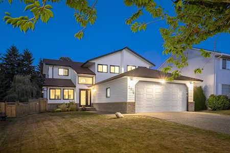 2974 152A Street Surrey, BC V4P 1G7