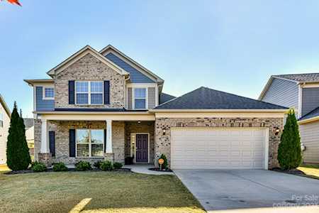 10511 Honeyfur Ct Charlotte, NC 28278