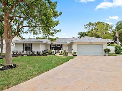 11276 NW 7th St Coral Springs, FL 33071