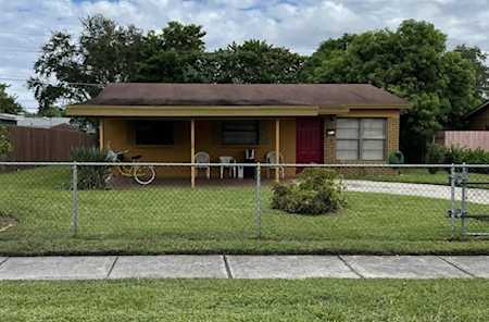 704 NW 1st Way Deerfield Beach, FL 33441