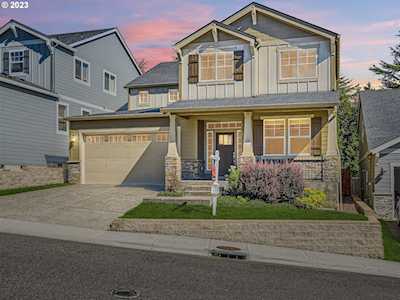 2858 NW Grace TER Portland, OR 97229