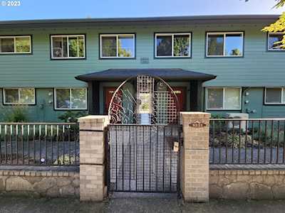9333 N Lombard ST #16 Portland, OR 97203