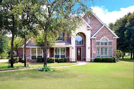 725 Carrie Lane Lakewood Village, TX 75068