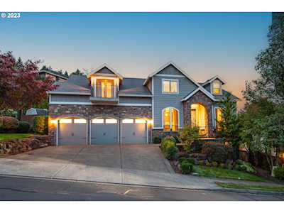 2450 N 4th ST Washougal, WA 98671