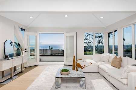 2850 Zell Dr Laguna Beach, CA 92651